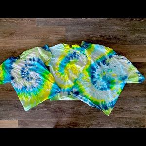Youth tie dye tee